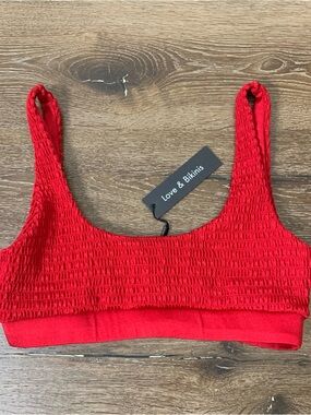 Love & bikinis red crinkle bikini top L NWT